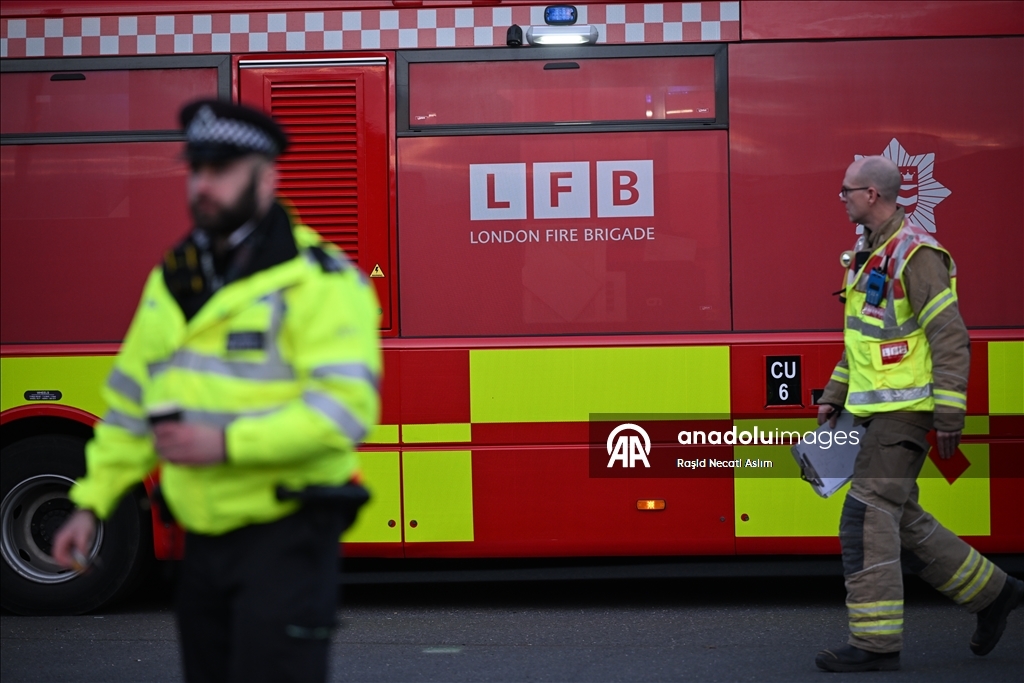 Крупный пожар произошел на западе Лондона