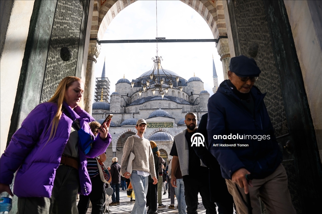 تحضيرا لزيارة بابا الفاتيكان.. ترتيبات تركية في دور العبادة بإسطنبول