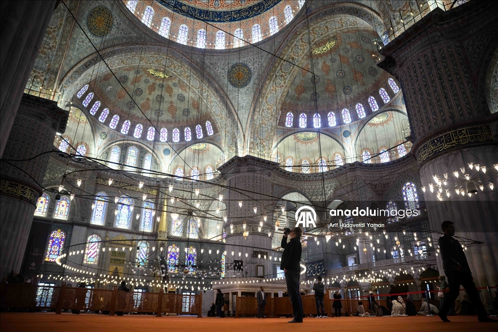 تحضيرا لزيارة بابا الفاتيكان.. ترتيبات تركية في دور العبادة بإسطنبول