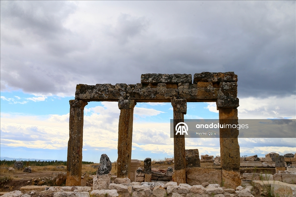 В Турции ведут раскопки руин 2000-летнего стадиона