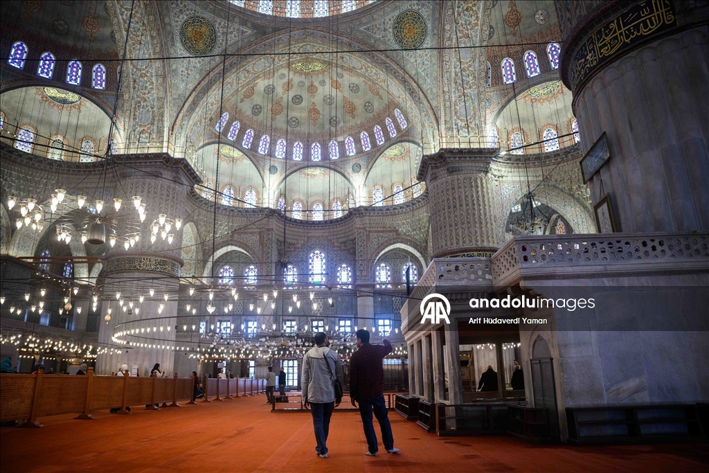 تحضيرا لزيارة بابا الفاتيكان.. ترتيبات تركية في دور العبادة بإسطنبول