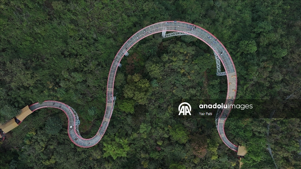 Çin’deki Ruyi Zirvesi ülke turizmine katkı sağlıyor