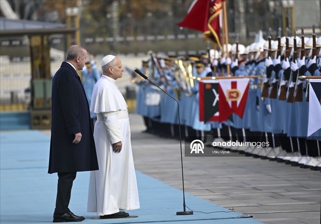 Cumhurbaşkanı Erdoğan, Vatikan Devlet Başkanı Papa 14. Leo’yu resmi törenle karşıladı