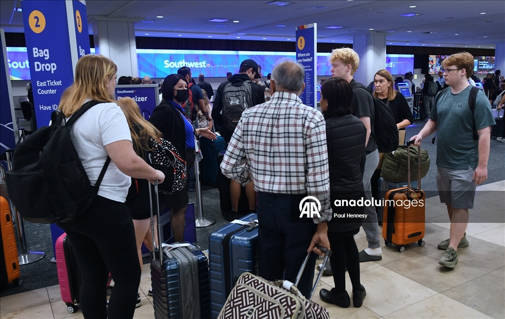 В аэропортах США рекордная загруженность в преддверии Дня благодарения