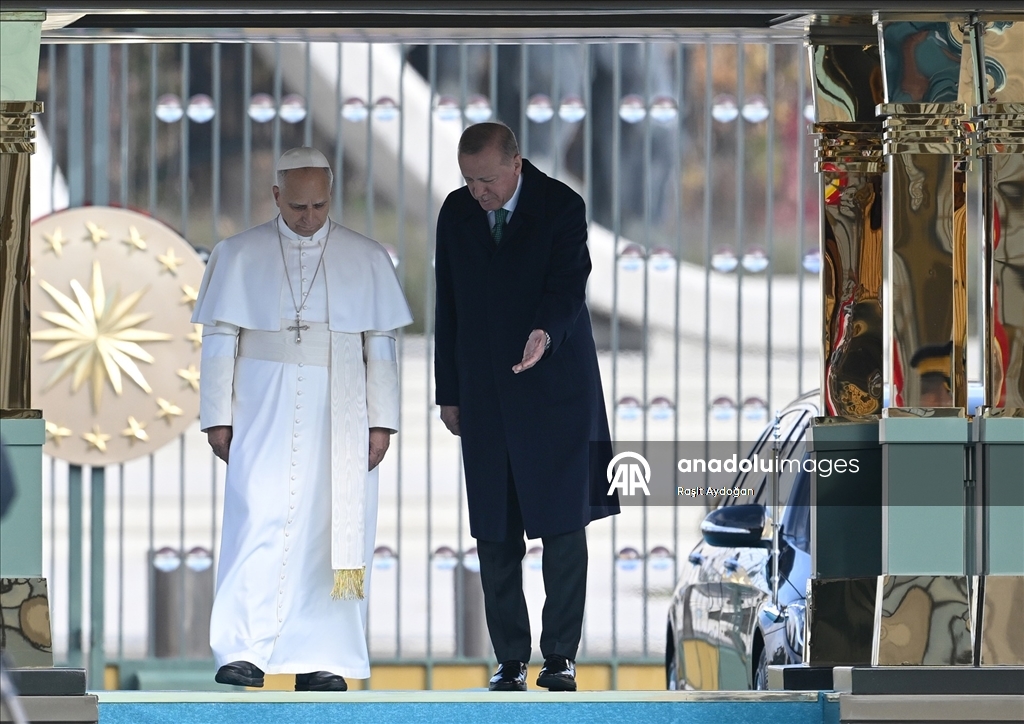 Cumhurbaşkanı Erdoğan, Papa 14. Leo'yu resmi törenle karşıladı