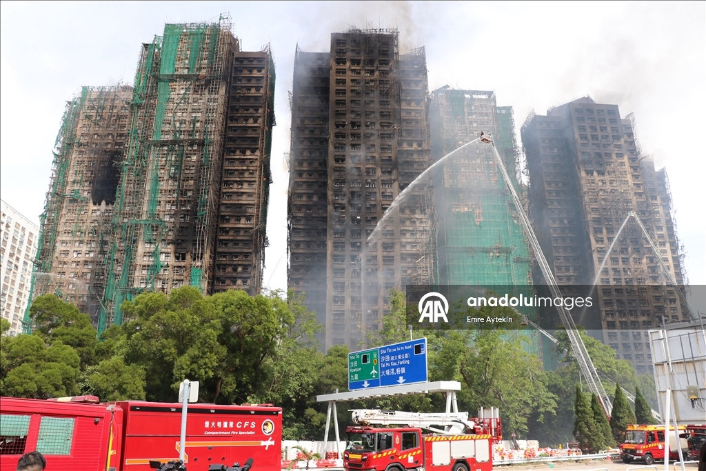 Hong Kong'da sitede çıkan yangında 55 kişi öldü, 279 kişiden haber alınamıyor