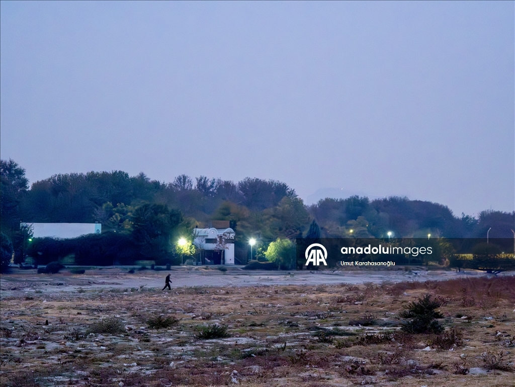 Река Заянде в Иране пересыхает