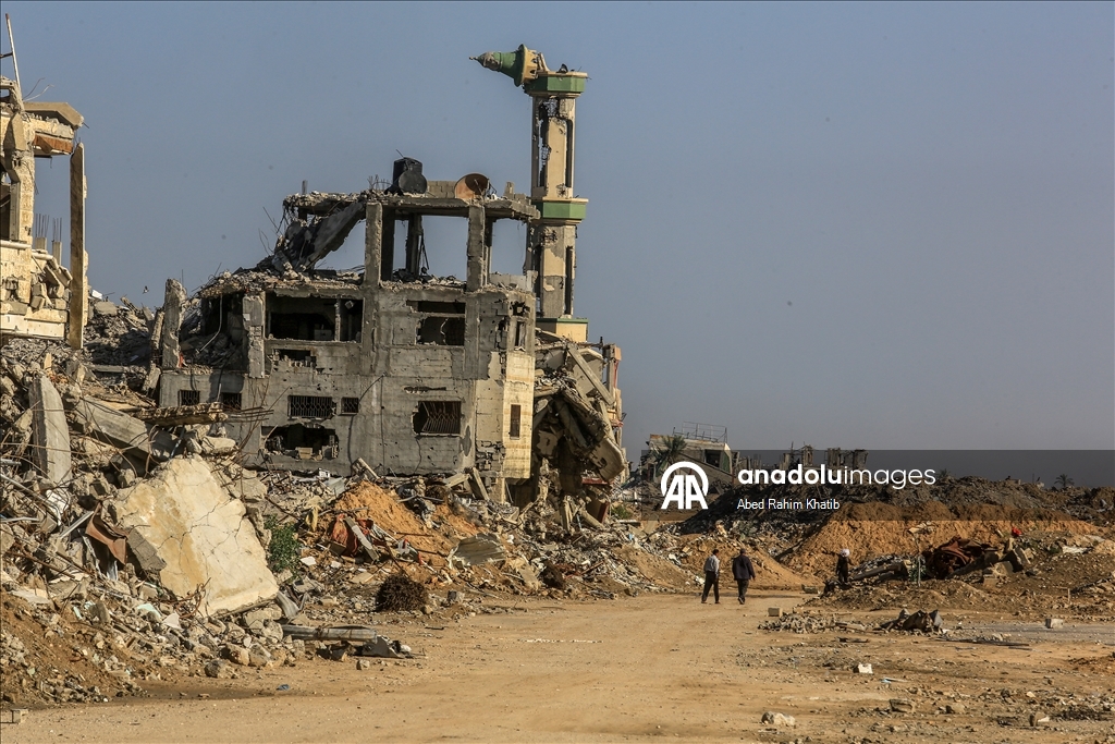 Han Yunus’ta İsrail güçlerinin çekilmediği bölgelerde Filistinliler endişe içinde yaşıyor