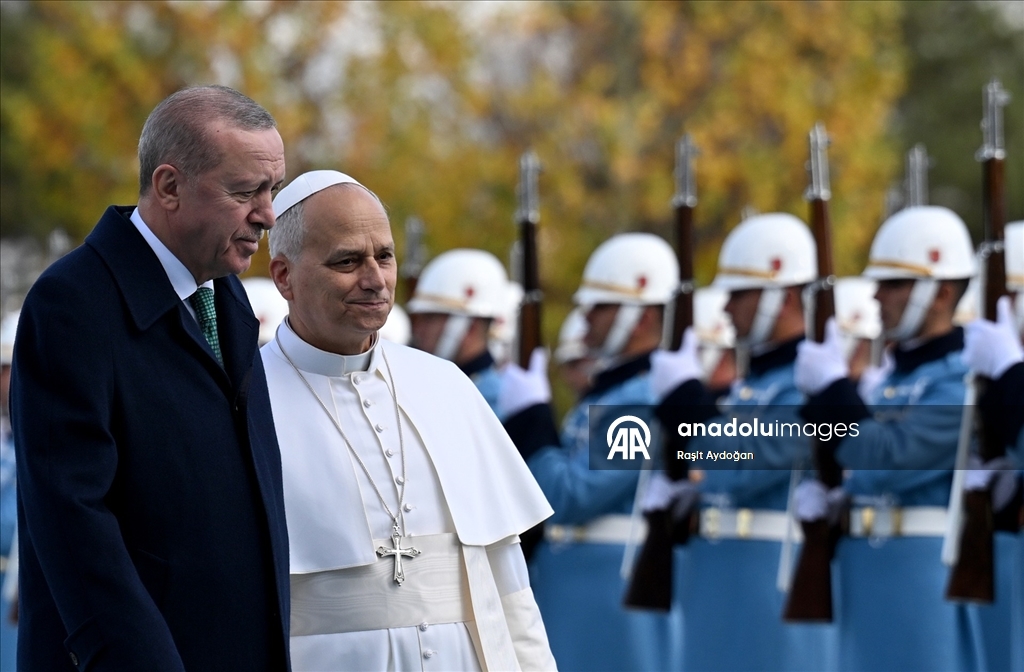 Cumhurbaşkanı Erdoğan, Papa 14. Leo'yu resmi törenle karşıladı