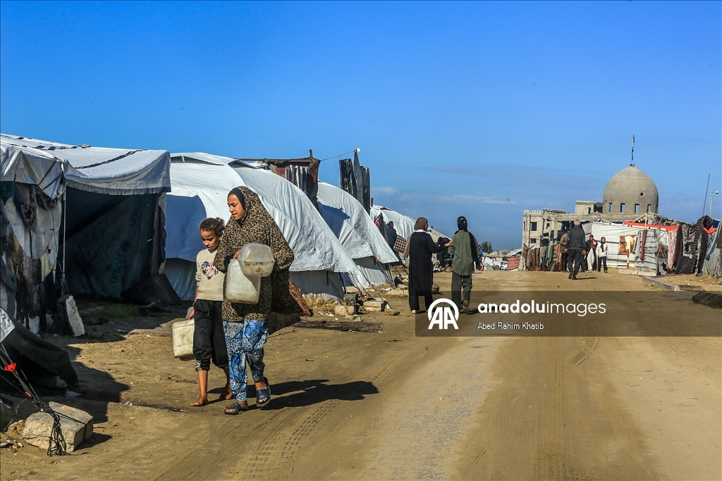 Han Yunus’ta İsrail güçlerinin çekilmediği bölgelerde Filistinliler endişe içinde yaşıyor