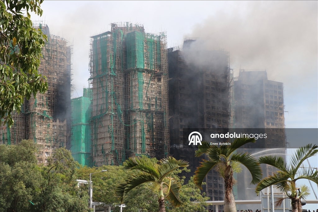 Hong Kong'da sitede çıkan yangında 55 kişi öldü, 279 kişiden haber alınamıyor
