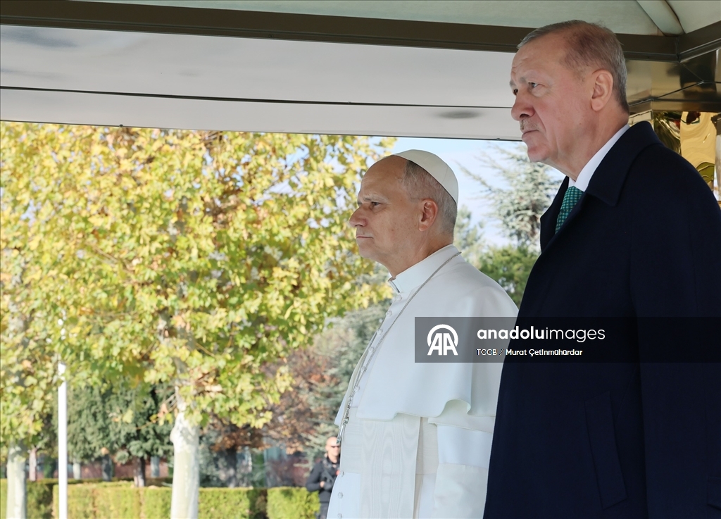 Cumhurbaşkanı Erdoğan, Papa 14. Leo'yu resmi törenle karşıladı