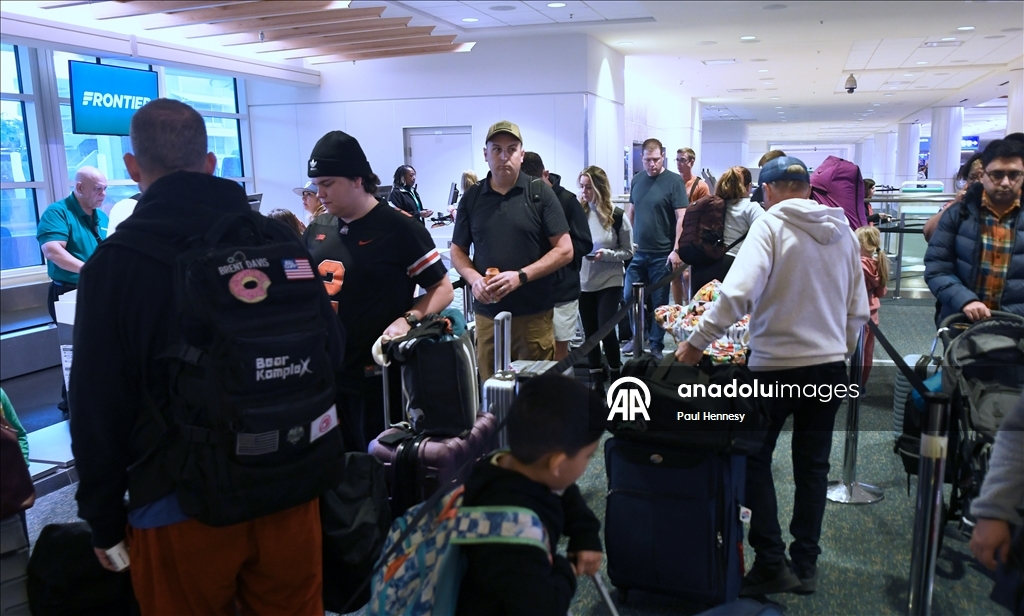 В аэропортах США рекордная загруженность в преддверии Дня благодарения