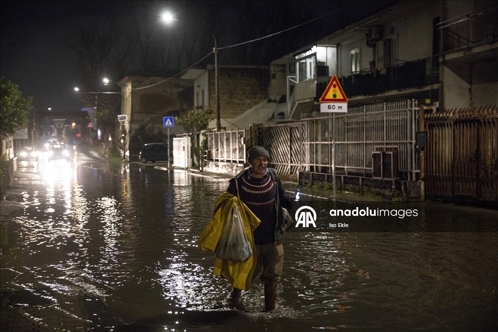 İtalya'nın Campania bölgesinde "sarı" kodlu meteorolojik uyarı 