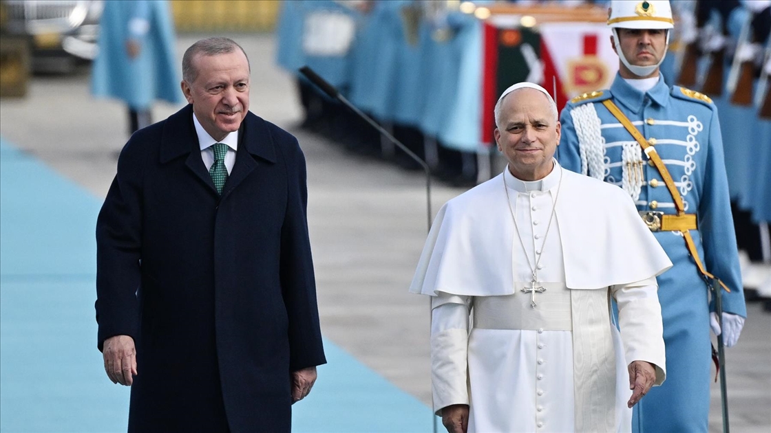 Cumhurbaşkanı Erdoğan, Vatikan Devlet Başkanı Papa 14. Leo'yu resmi törenle karşıladı