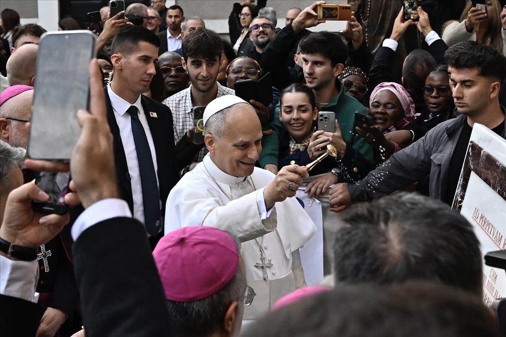 Папа Римский Лев XIV продолжает свой визит в Турцию 