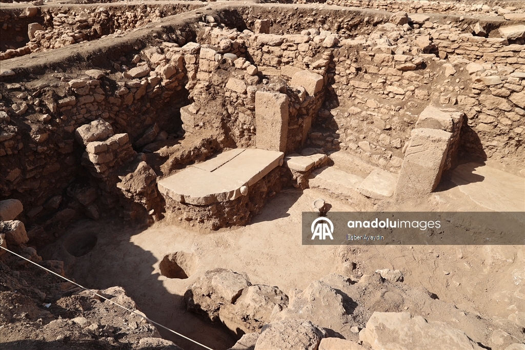 Sefertepe'deki sanatsal farklılık, yaklaşık 10 bin yıllık insan yüzü kabartmalarıyla ortaya çıktı