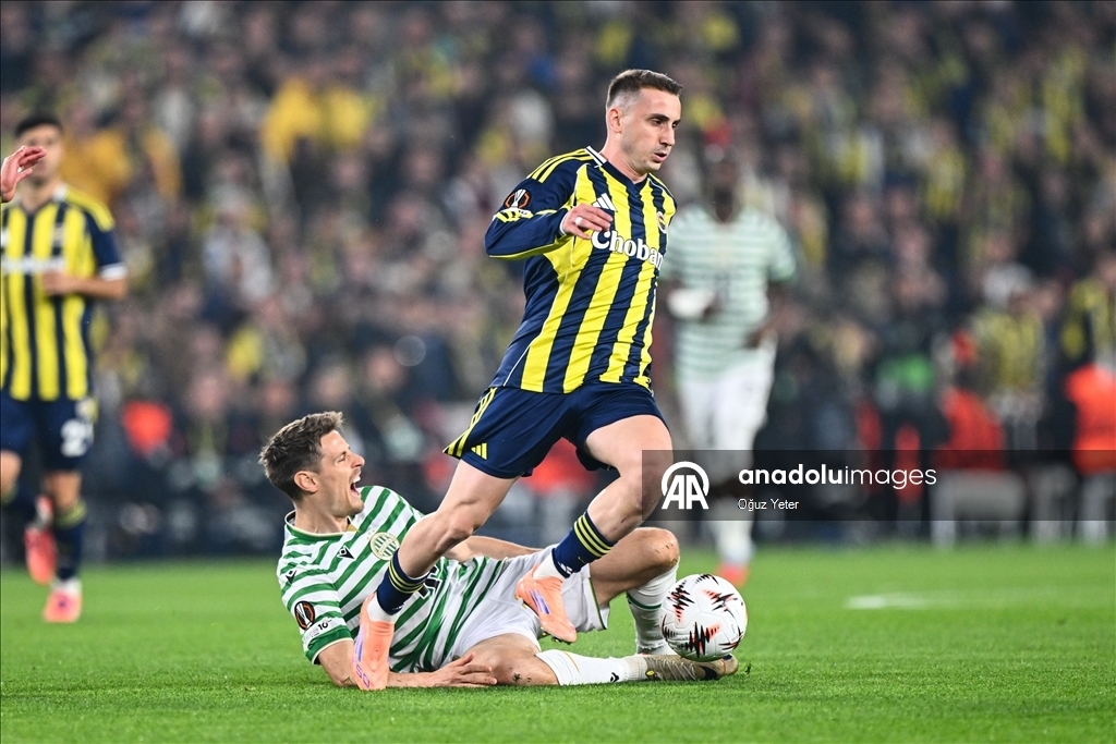 Лига Европы: "Фенербахче" сыграл вничью с "Ференцварошем" 1