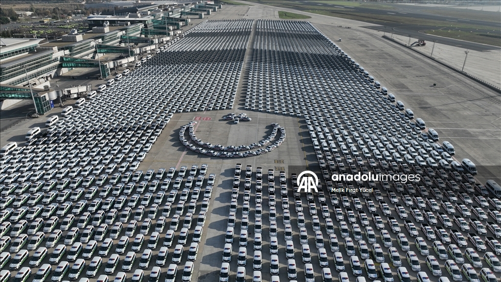 Jandarma ve Emniyet Teşkilatlarının kullanımı için alınan araçlar Atatürk Havalimanı’nda görüntülendi