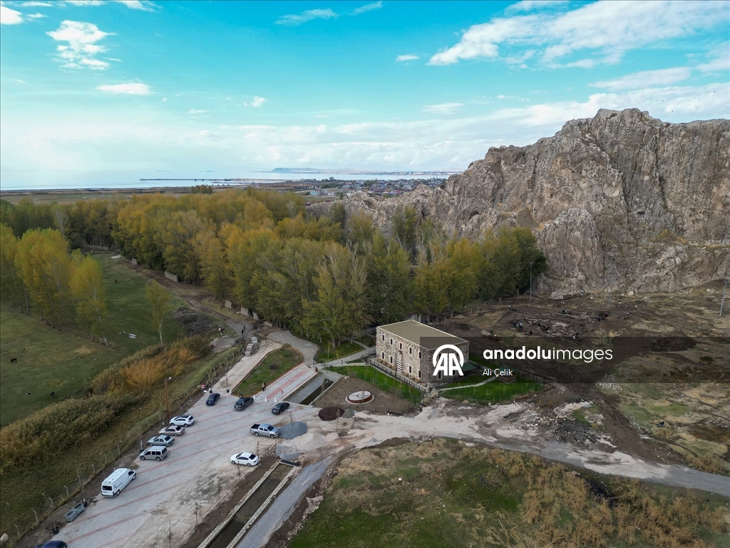 Tarih ve doğayla bütünleşen Horhor Cami, restorasyonun ardından cemaatiyle buluştu