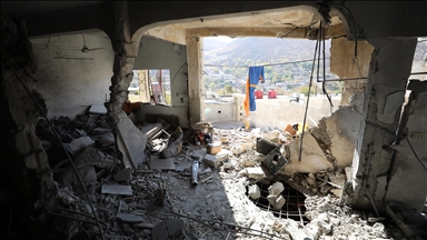 AA ekibi, İsrail ordusunun Suriye'de 13 kişiyi öldürdüğü köydeki son durumu görüntüledi