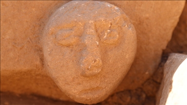 Sefertepe'deki sanatsal farklılık, yaklaşık 10 bin yıllık insan yüzü kabartmalarıyla ortaya çıktı