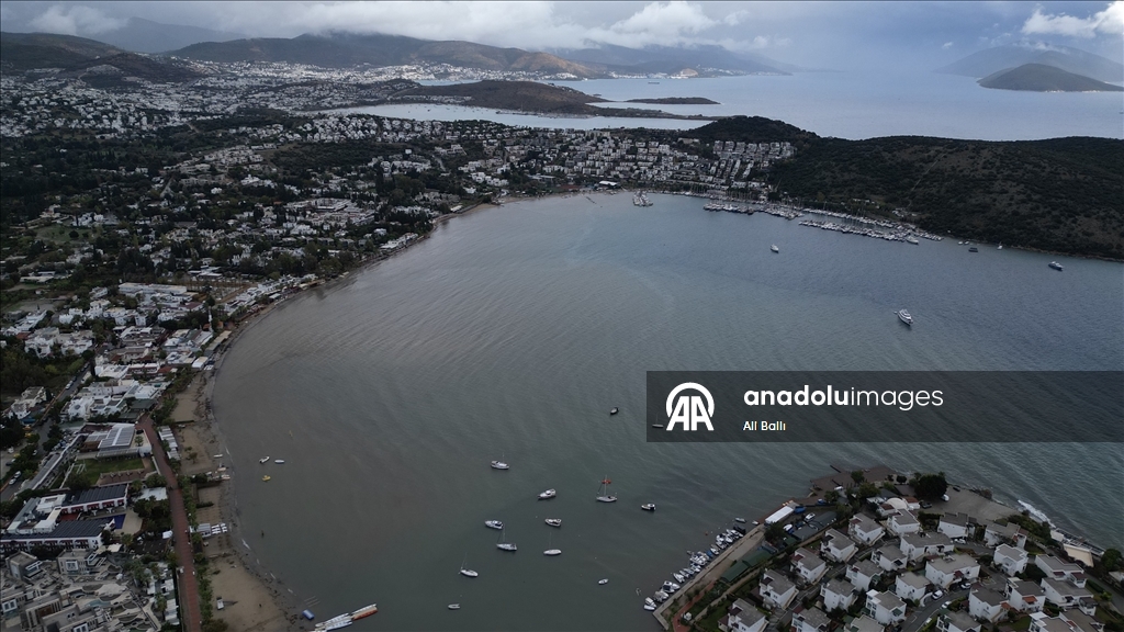 Muğla'da sağanak, dolu ve fırtına günlük yaşamı olumsuz etkiliyor