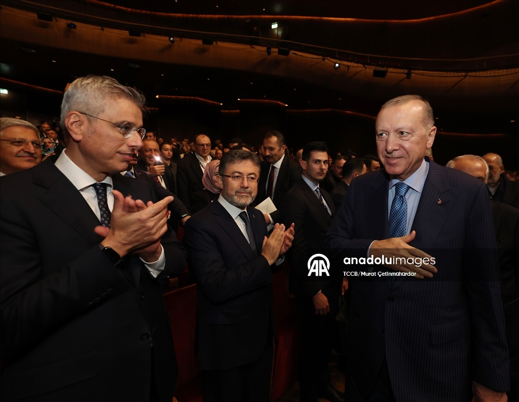 Cumhurbaşkanı Erdoğan "İlim Yayma Ödülleri" törenine katıldı