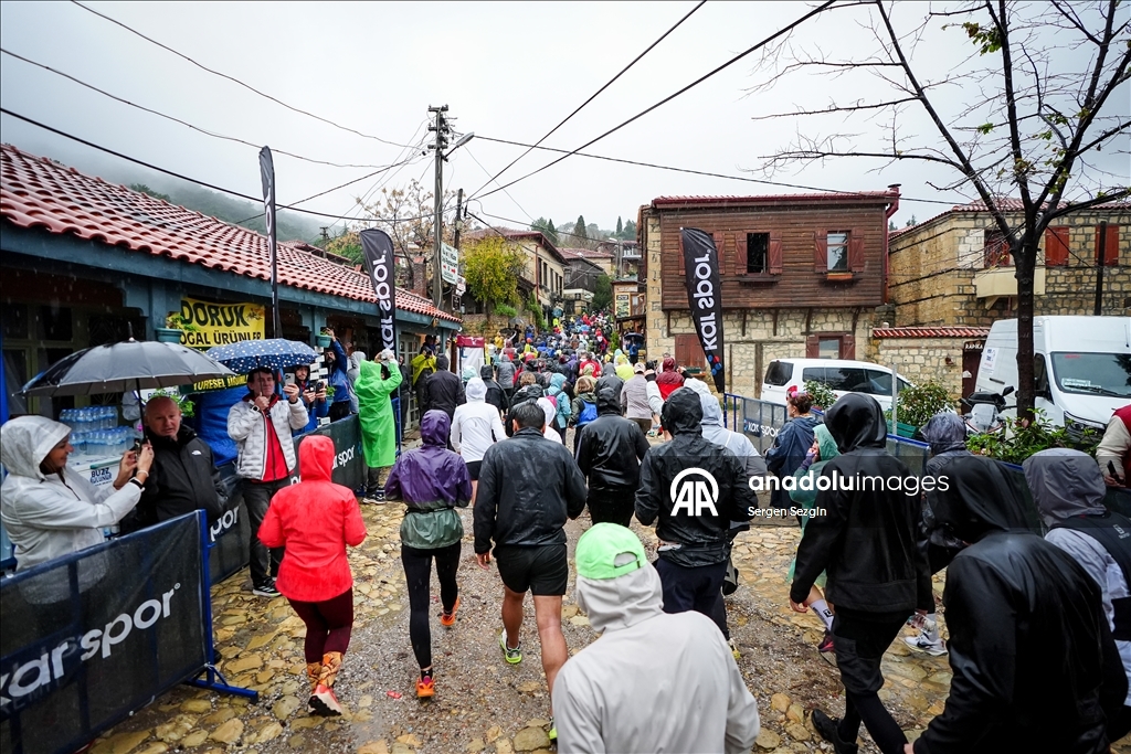 "9. Kar Spor İda Ultra" koşusu Kazdağları'nda başladı