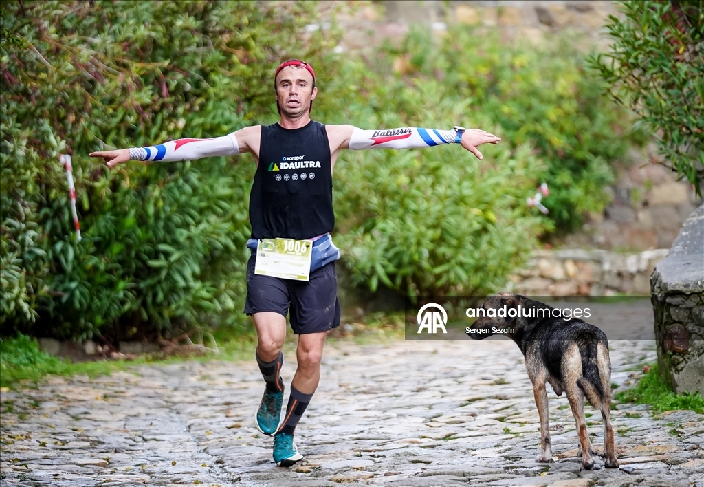 "9. Kar Spor İda Ultra" koşusu Kazdağları'nda başladı