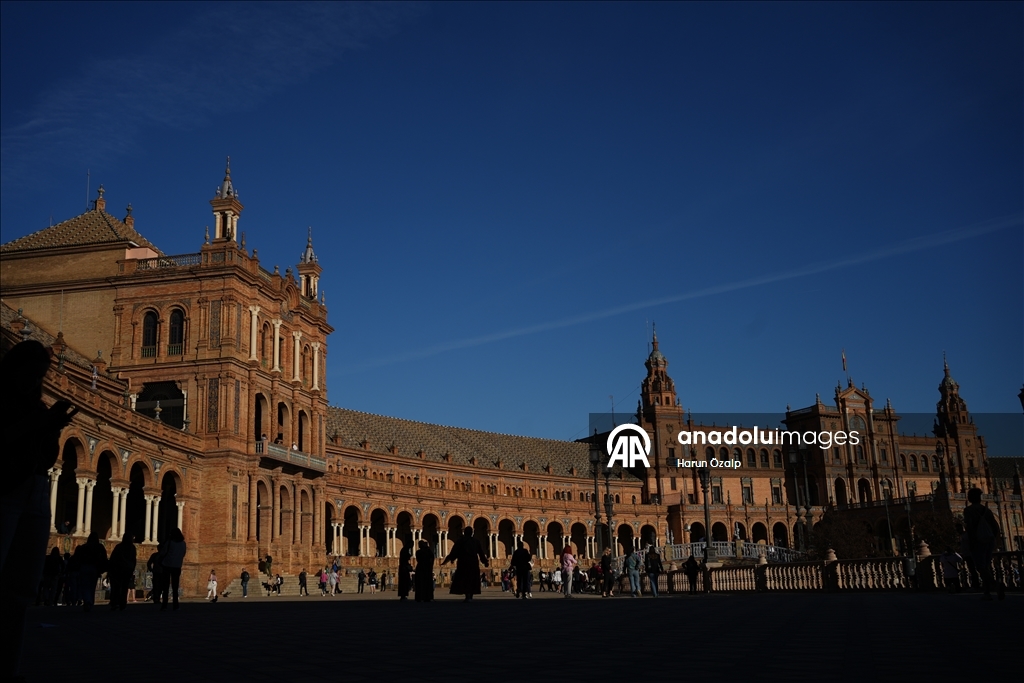 Sevilla’nın en büyüleyici noktası: Plaza de Espana