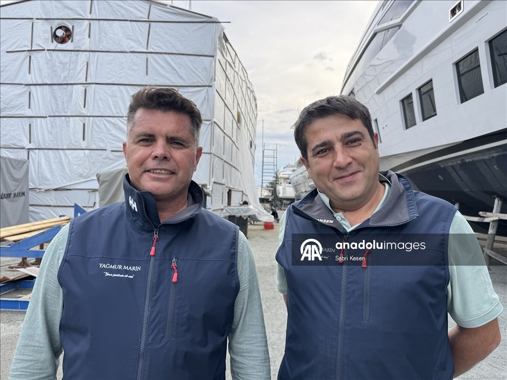 Mega yatlar bakım ve onarım için Marmaris'teki marinalarda karaya alındı