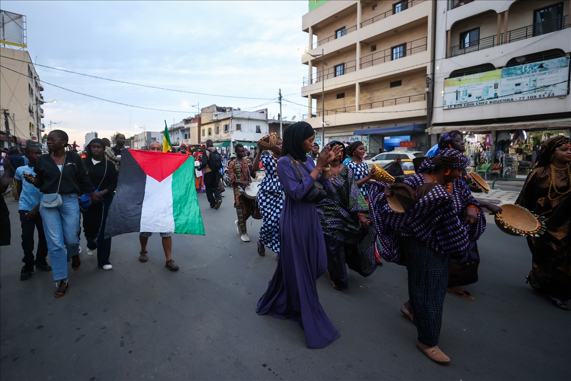 В Дакаре прошел карнавал