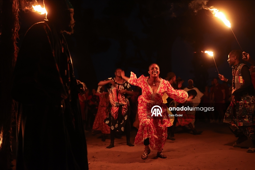 Культурное погружение в лесу баобабов Сенегала