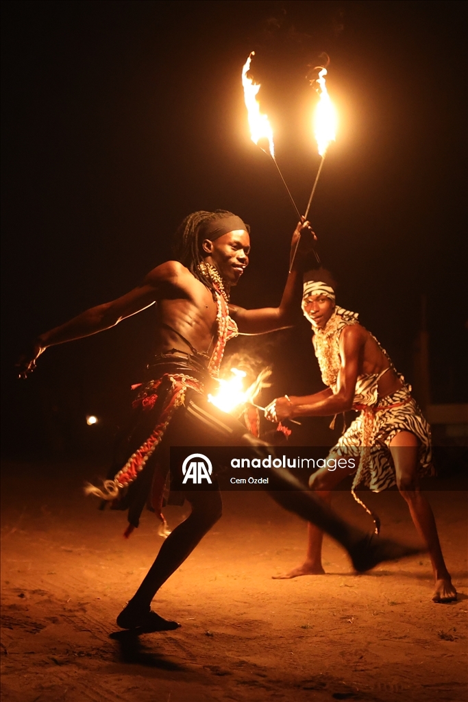 Культурное погружение в лесу баобабов Сенегала