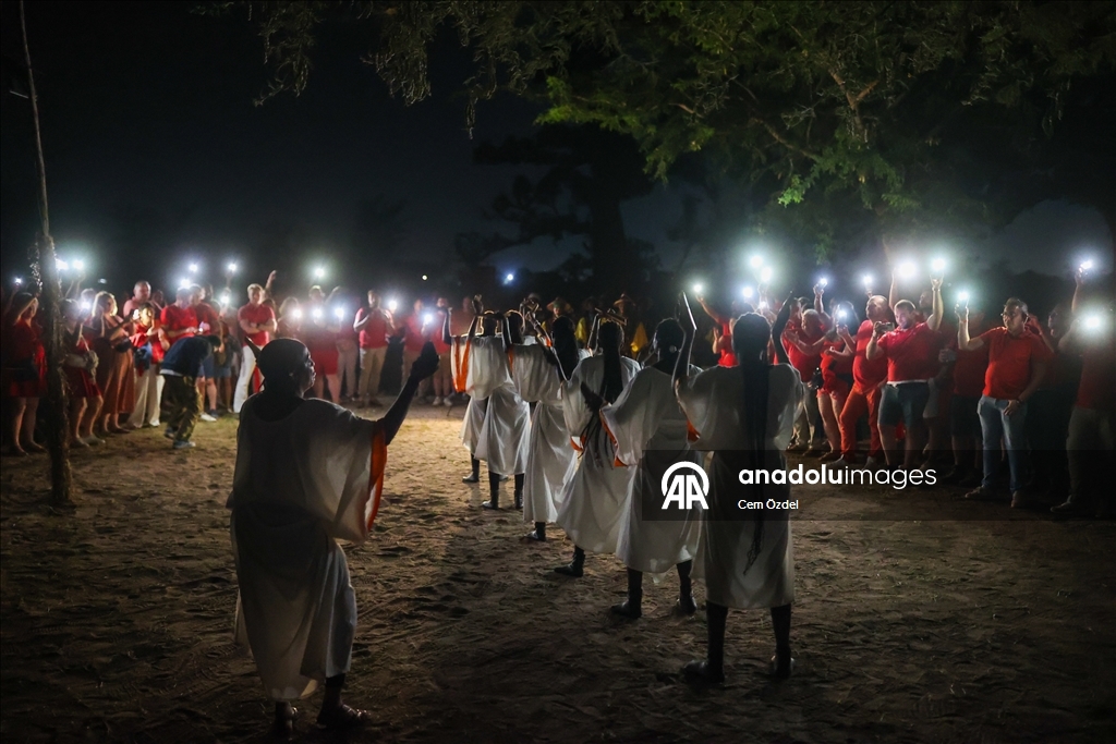 Культурное погружение в лесу баобабов Сенегала