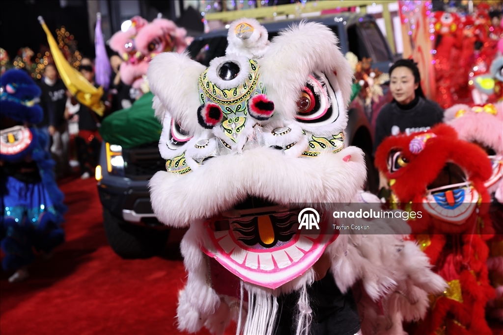 В Лос-Анджелесе прошел 93-й Рождественский парад Голливуда