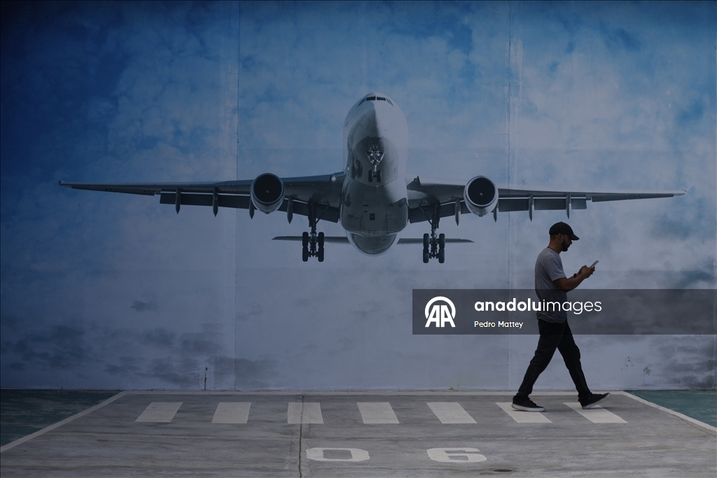 Международный аэропорт имени Симона Боливара продолжает работу несмотря на напряженность между США и Венесуэлой