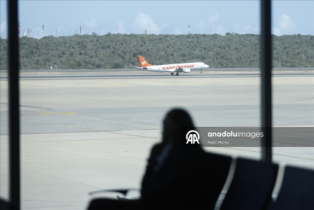 Международный аэропорт имени Симона Боливара продолжает работу несмотря на напряженность между США и Венесуэлой