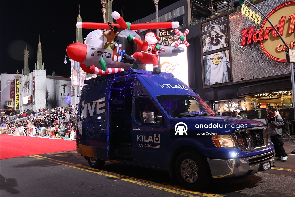 В Лос-Анджелесе прошел 93-й Рождественский парад Голливуда