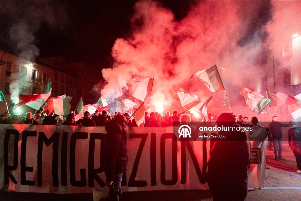 Ультраправые в Италии провели акцию против миграции