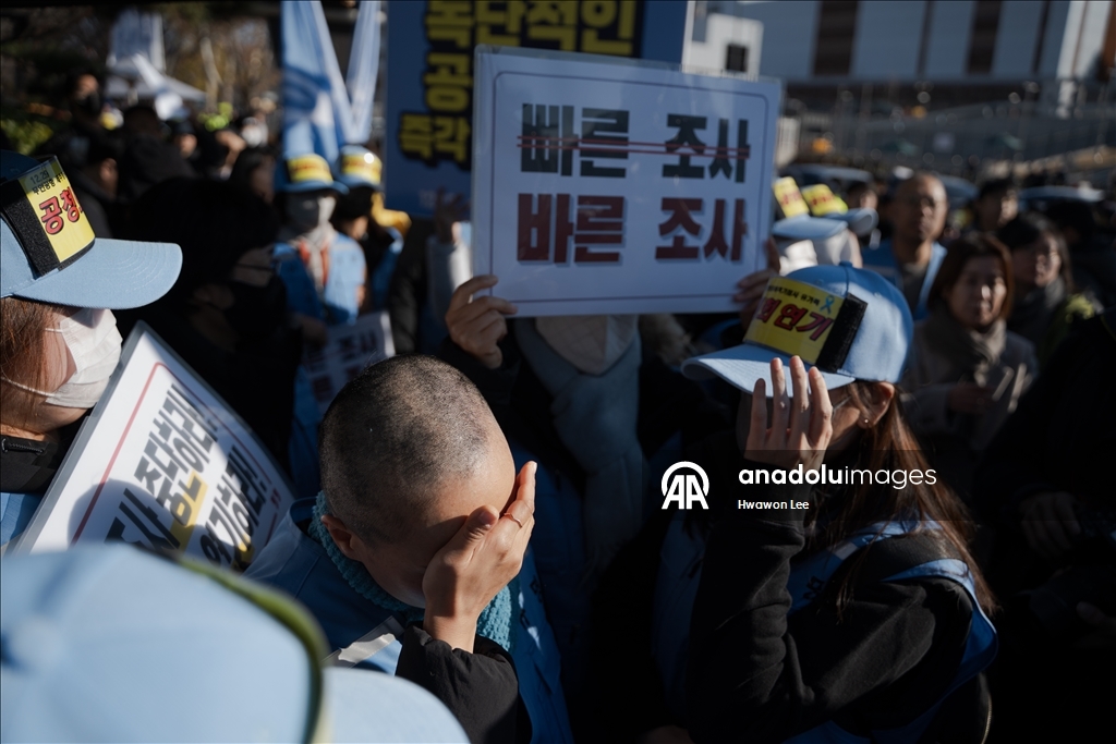 Families of Jeju Air crash victims hold protest and head-shaving ceremony in Seoul