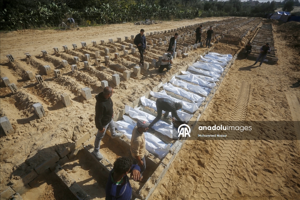 Число погибших в результате нападений Израиля на сектор Газа достигло 70 112 человек