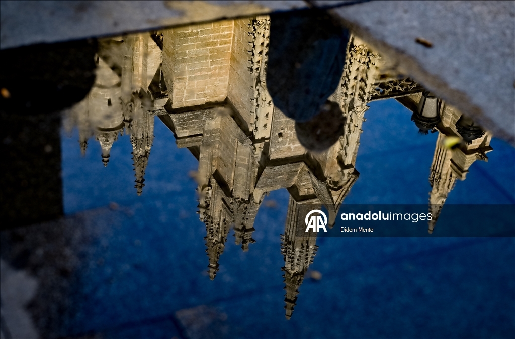 Endülüs'ün tarihi simgesi: Sevilla Katedrali