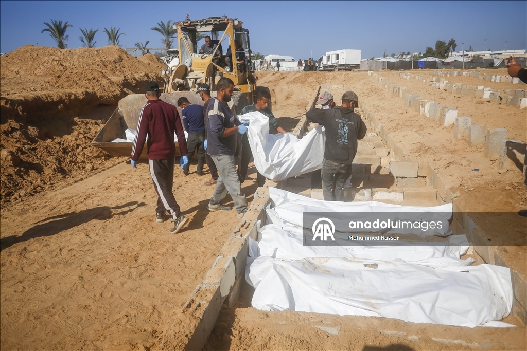 Число погибших в результате нападений Израиля на сектор Газа достигло 70 112 человек