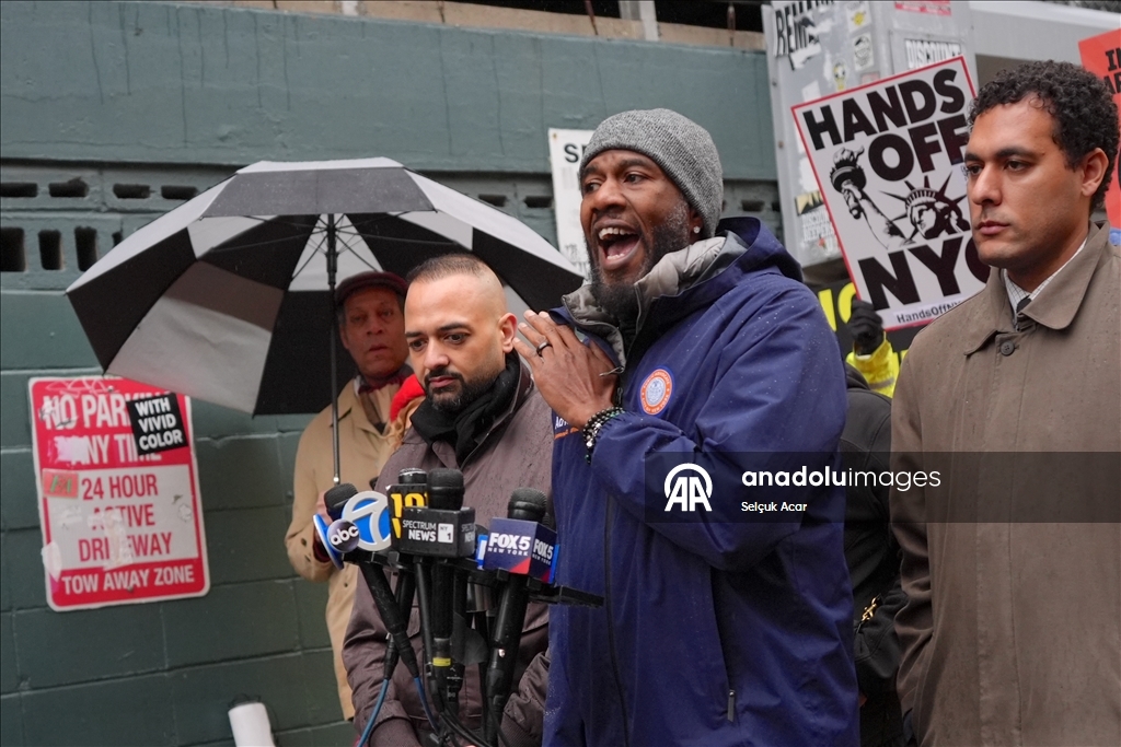 В США нарастают протесты из-за рейдов миграционной службы