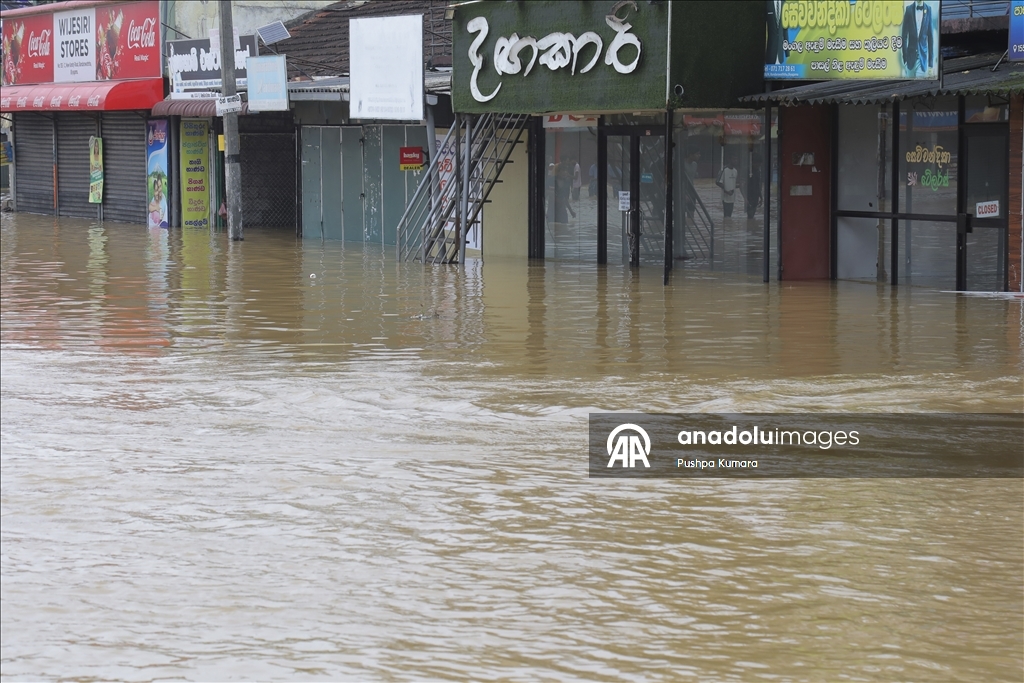 Sri Lanka’da yaşanan Siklon Ditwah’ın ardından arama kurtarma çalışmaları sürüyor