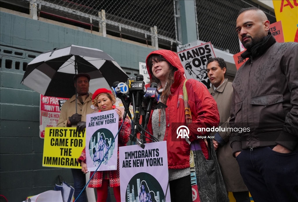 В США нарастают протесты из-за рейдов миграционной службы