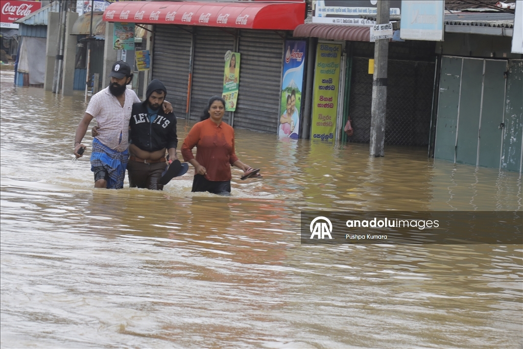 Sri Lanka’da yaşanan Siklon Ditwah’ın ardından arama kurtarma çalışmaları sürüyor