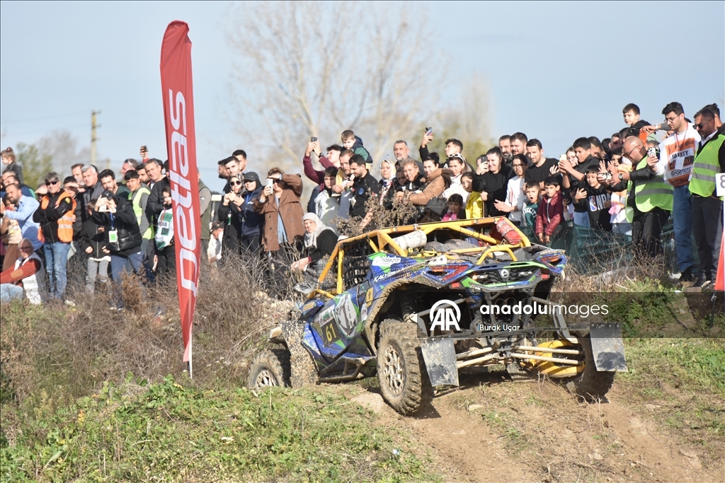 В турецкой Сакарье прошли гонки внедорожников